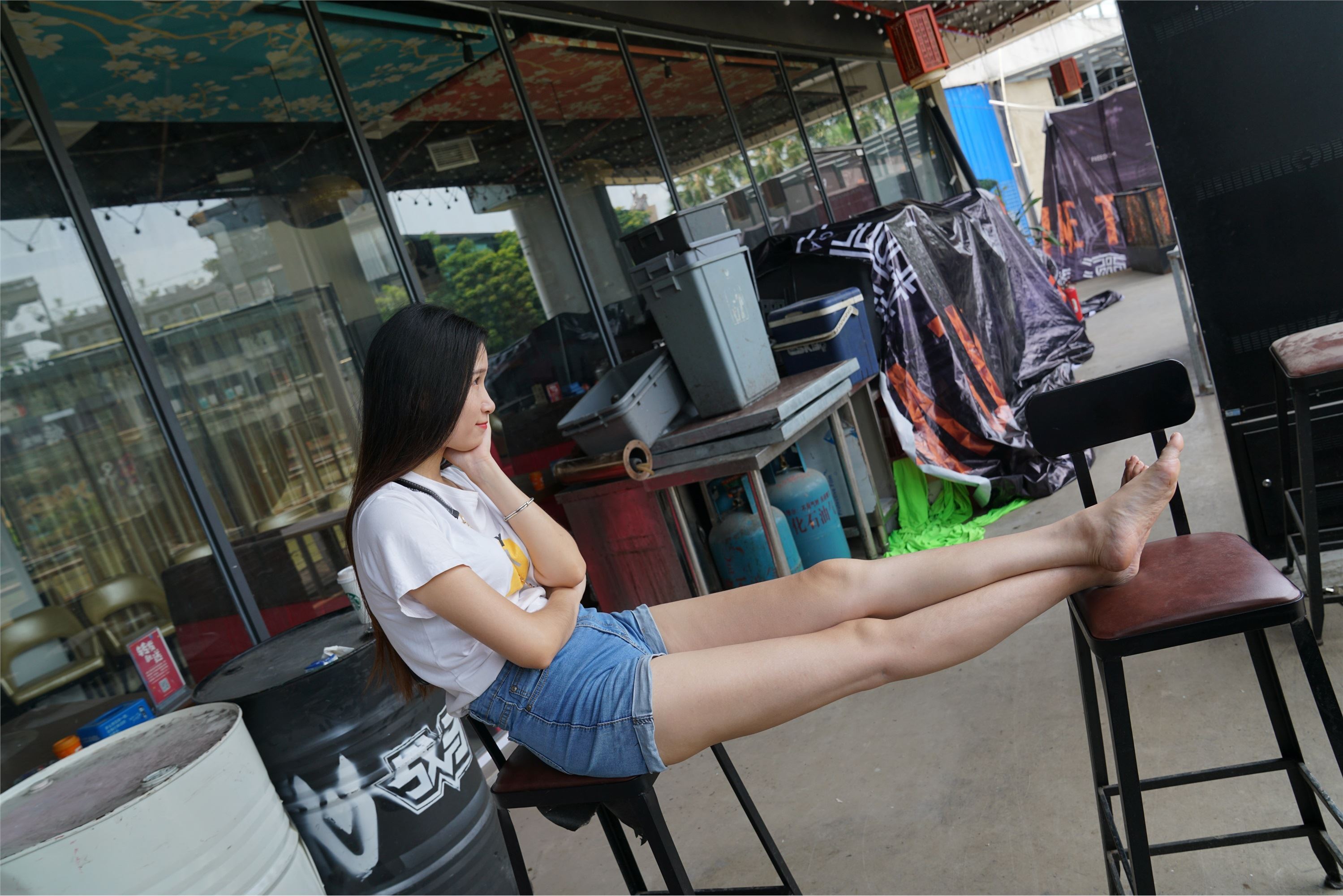 MussGirl 慕丝女郎 No.032 绿地售楼小姐的美足你们见过吗？潘潘